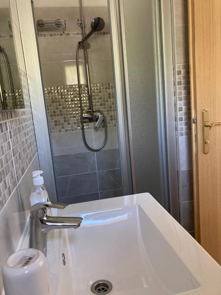 Apartment Andjela Starigrad Paklenica Chambre photo