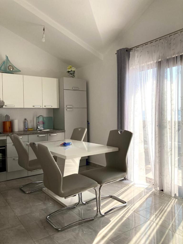 Apartment Andjela Starigrad Paklenica Chambre photo
